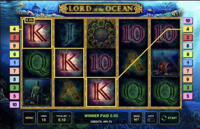 Línea de pago marcada en amarillo en Lord of the Ocean con la puerta dorada en el carrete central y un premio de 0,05 con apuesta total de 0,10