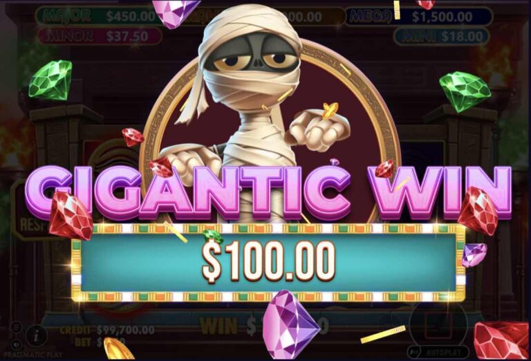 Pantalla de Gigantic Win en Mummy's Jewels 100 con la momia y un premio de 100 dolares