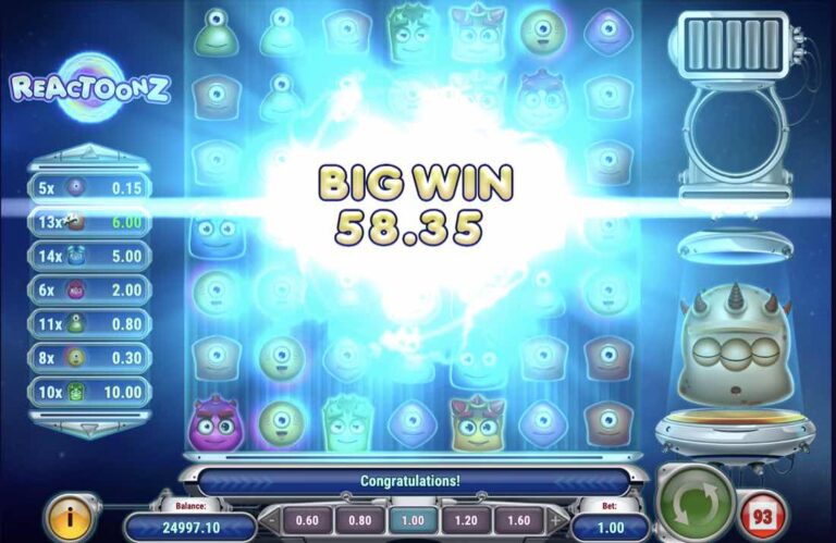 Pantalla de Big Win de 58,35 en Reactoonz sobre la cuadrícula, con grupos de 13 y 14 símbolos en la lista de premios