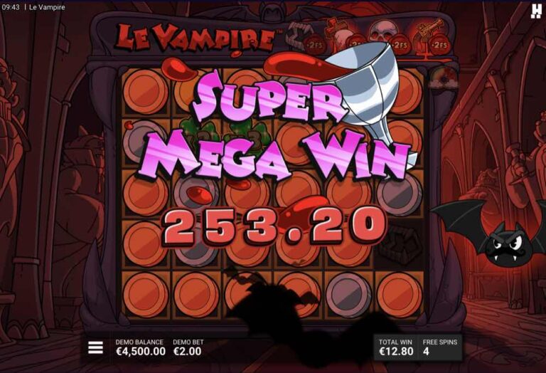 Super Mega Win de 253,20 euros en las tiradas gratis de Le Vampire con la cuadrícula cubierta de monedas y tréboles y el murciélago a la derecha
